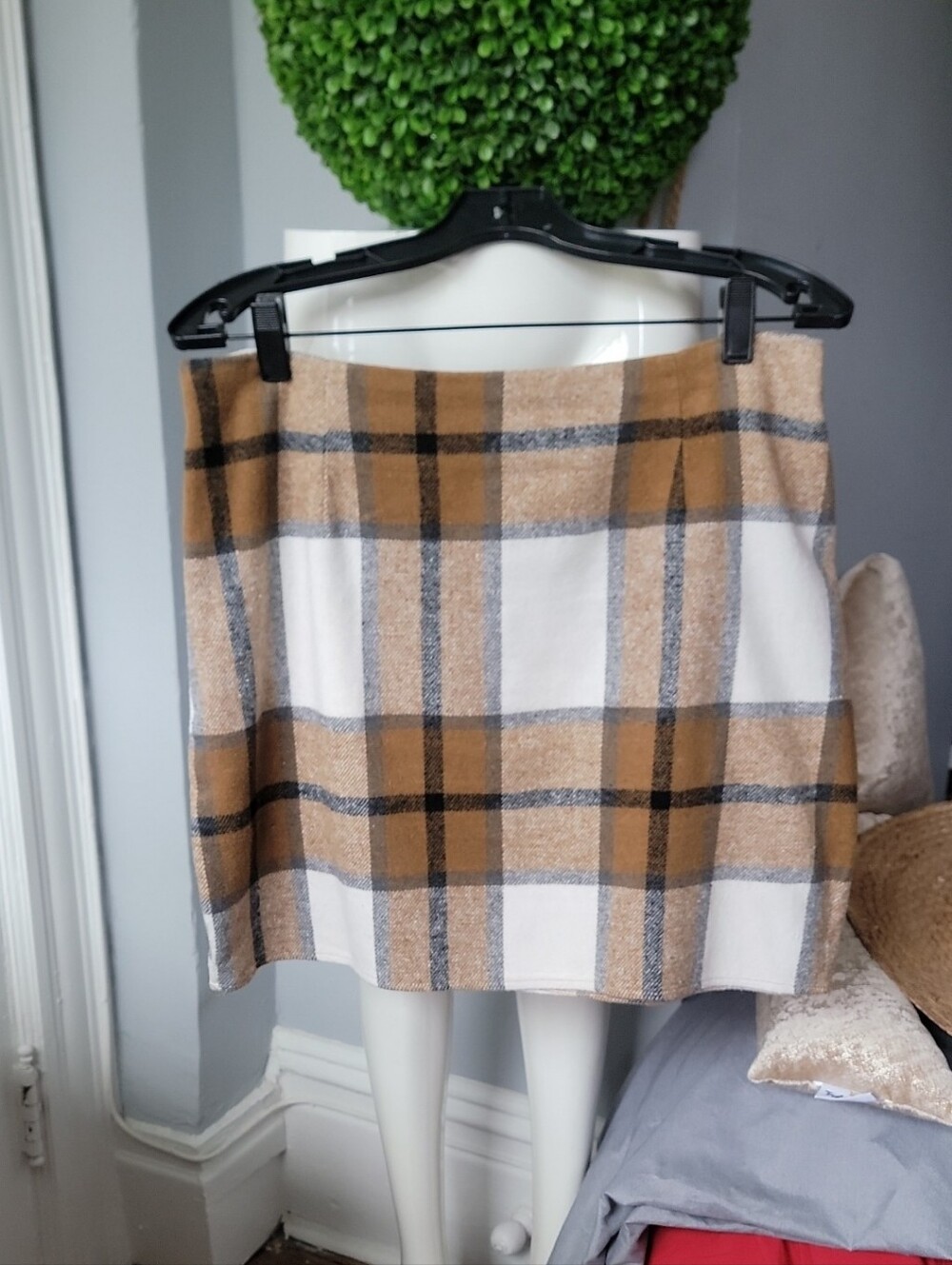 SHEIN Camel, White and Gray Plaid Mini Skirt